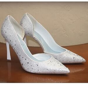 Mix No. 6 Maeryn Pump Swarovski crystals